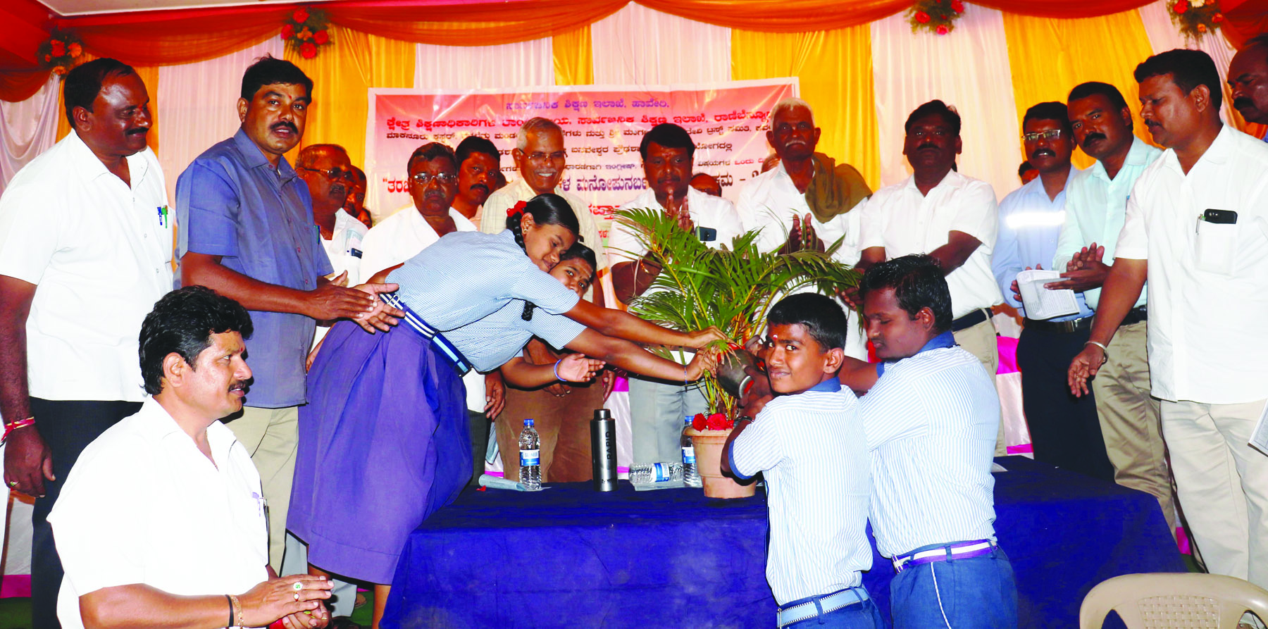 ಗುರುವಿನ ಮಾರ್ಗದರ್ಶನ ಪಾಲಕರ ಪ್ರೋತ್ಸಾಹ ಅಗತ್ಯ